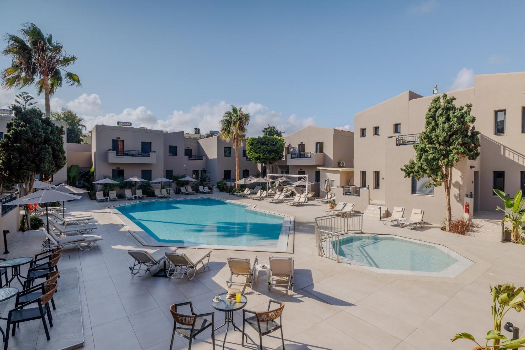Blue Aegean Hotel & Suites Goúvai Ngoại thất bức ảnh