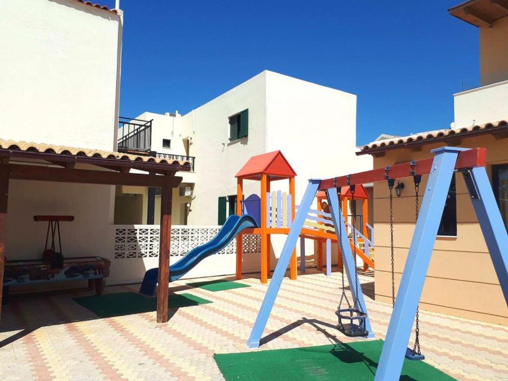 Blue Aegean Hotel & Suites Goúvai Ngoại thất bức ảnh